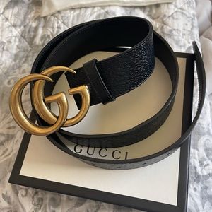 Black Gucci double G buckle leather belt